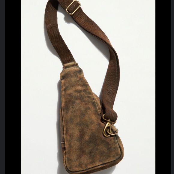 COPY - Free People Hudson Sling Bag - Picture 5 of 7